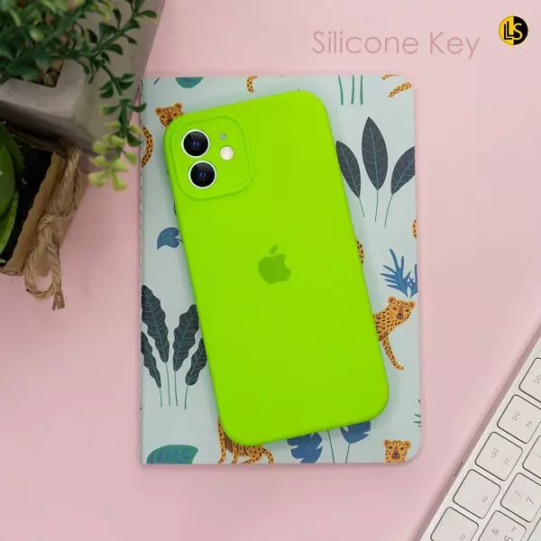 Silicone Case Verde Protector Camara Iphone11