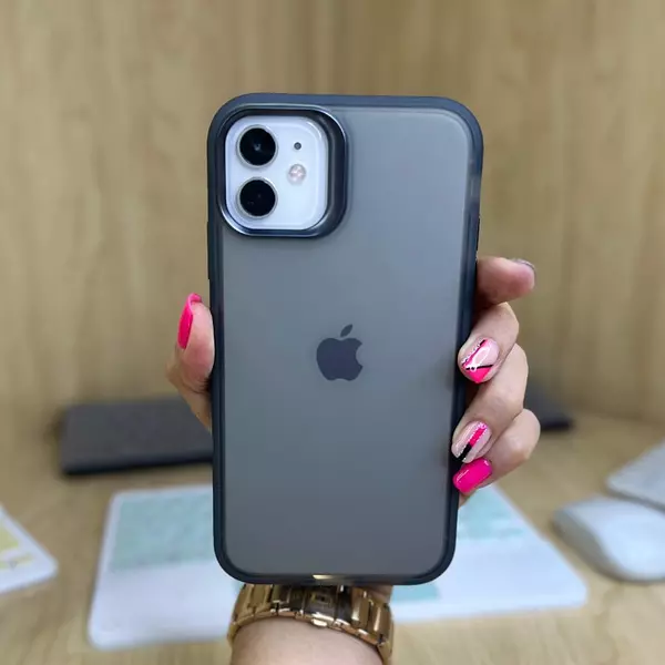 Case Negro Mate Iphone 15pro