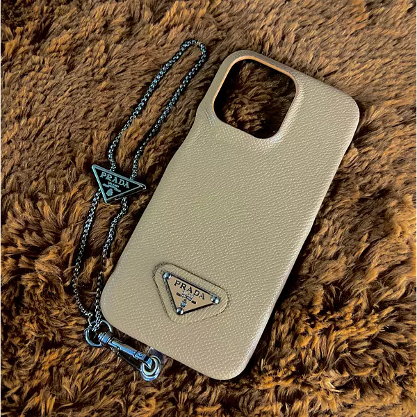 Case Lujo Prada Beige Iphone 15 Pro+