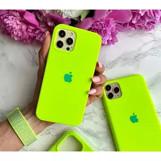 Silicon Case Verde Iphone 16