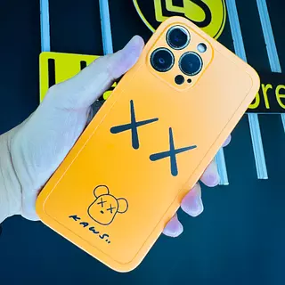 Case Diseño Kaws Protector De Camaras Iphone 12