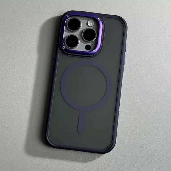 Case Magsafe Mate Borde Morado Iphone15