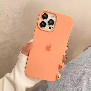 Silicone Case Naranja Iphone 16plus.