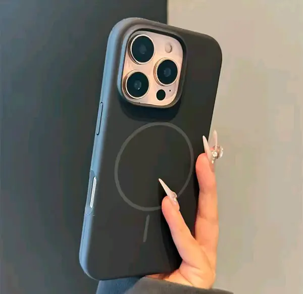 Silicon Case Magsafe Negro Iphone 15